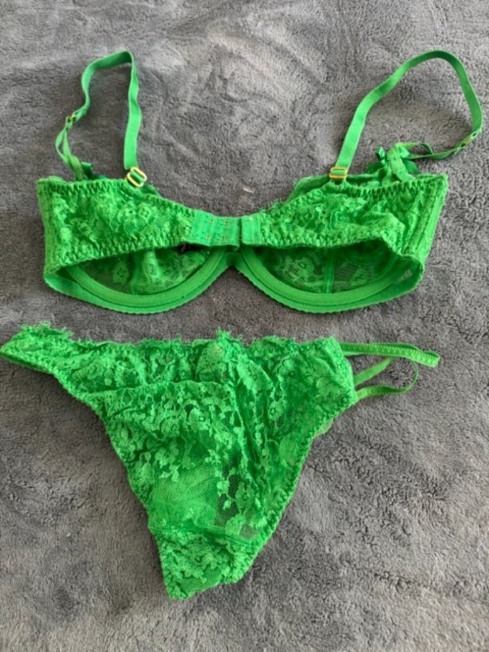 AGENT PROVOCATEUR SELENA BRA AND PANTIES LACE SET - Picture 2 of 4